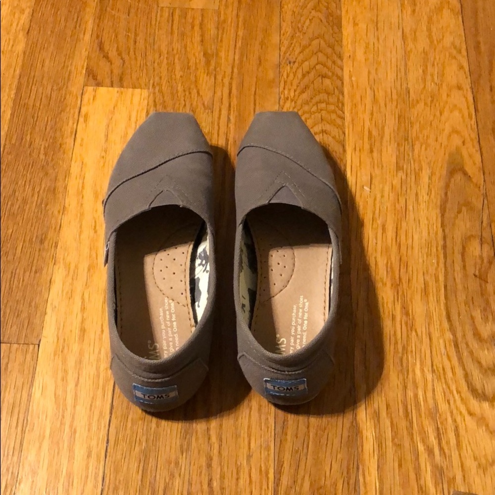 Toms